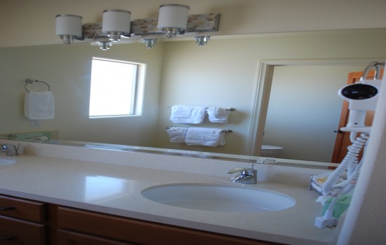 Welcome To Bella Capri Inn & Suites - Private Bathroom